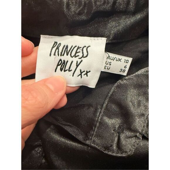 Princess Polly Black Satin Button Down Shirt Size 6 - Picture 4 of 6